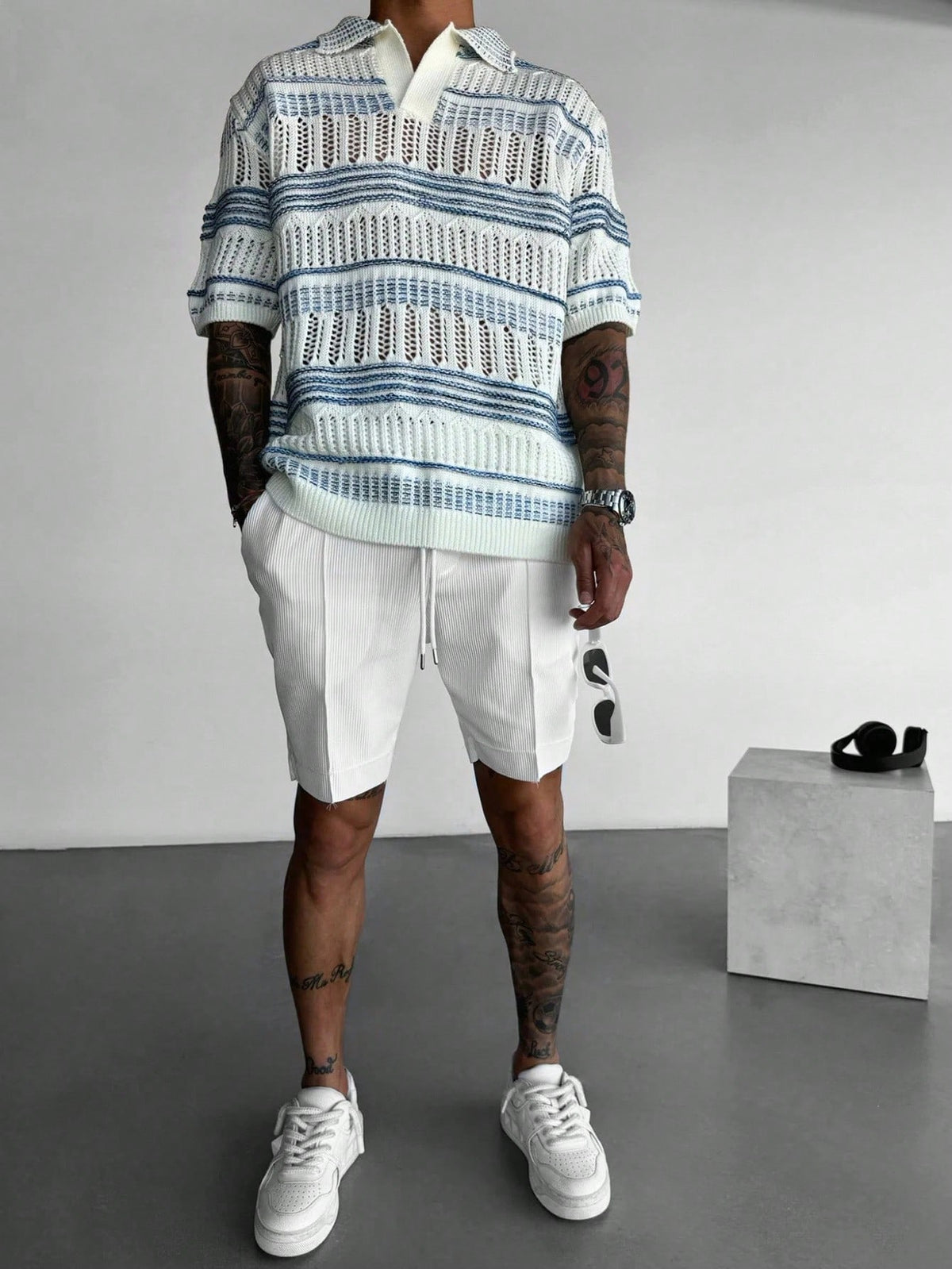 Camisa Polo de Malha Listrada e Oca de Manga Curta Masculina