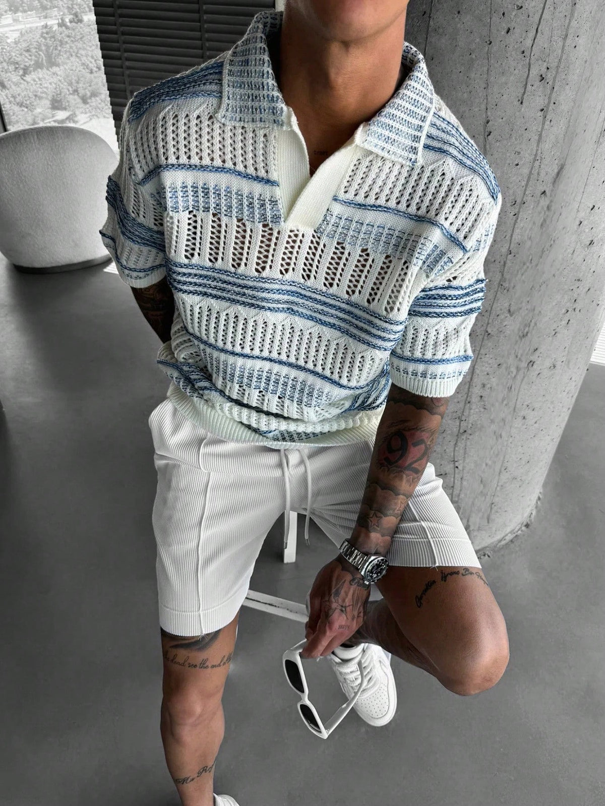 Camisa Polo de Malha Listrada e Oca de Manga Curta Masculina